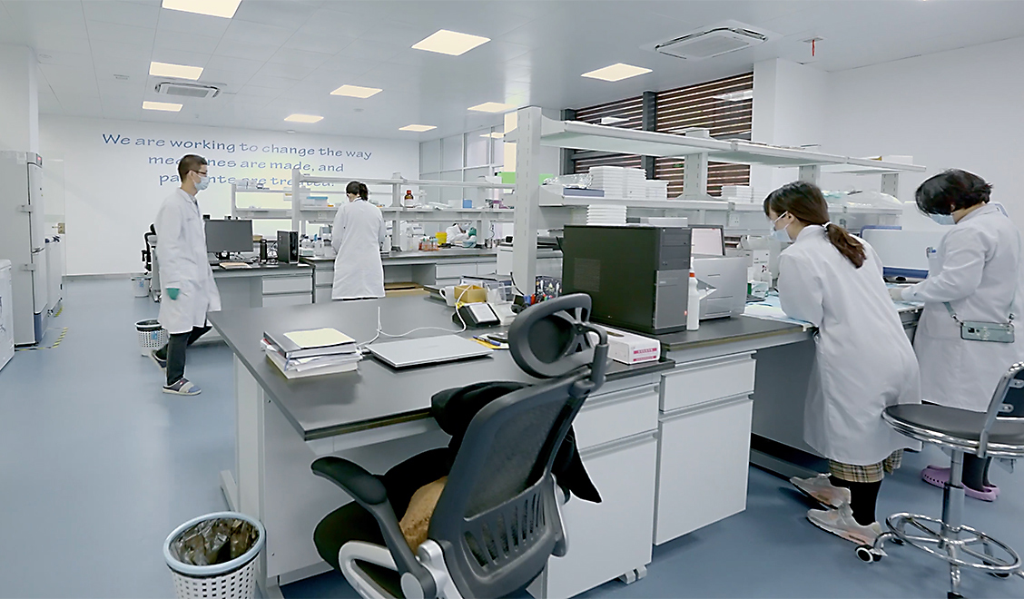 Wide shot of Ractigen laboratory
